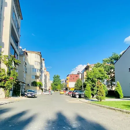 Bratanov Edelweiess Апартаменты Несебр